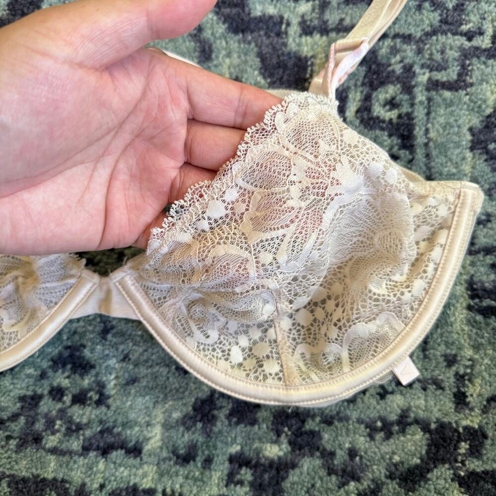Victoria’s Secret Fully Sheer Lace Wired Bra Intimate Sexy Nude | Size 38D - Picture 3 of 5